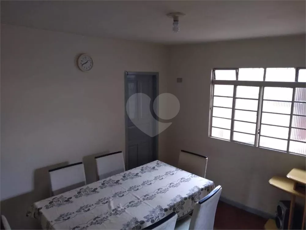 Casa à venda com 3 quartos, 72m² - Foto 4