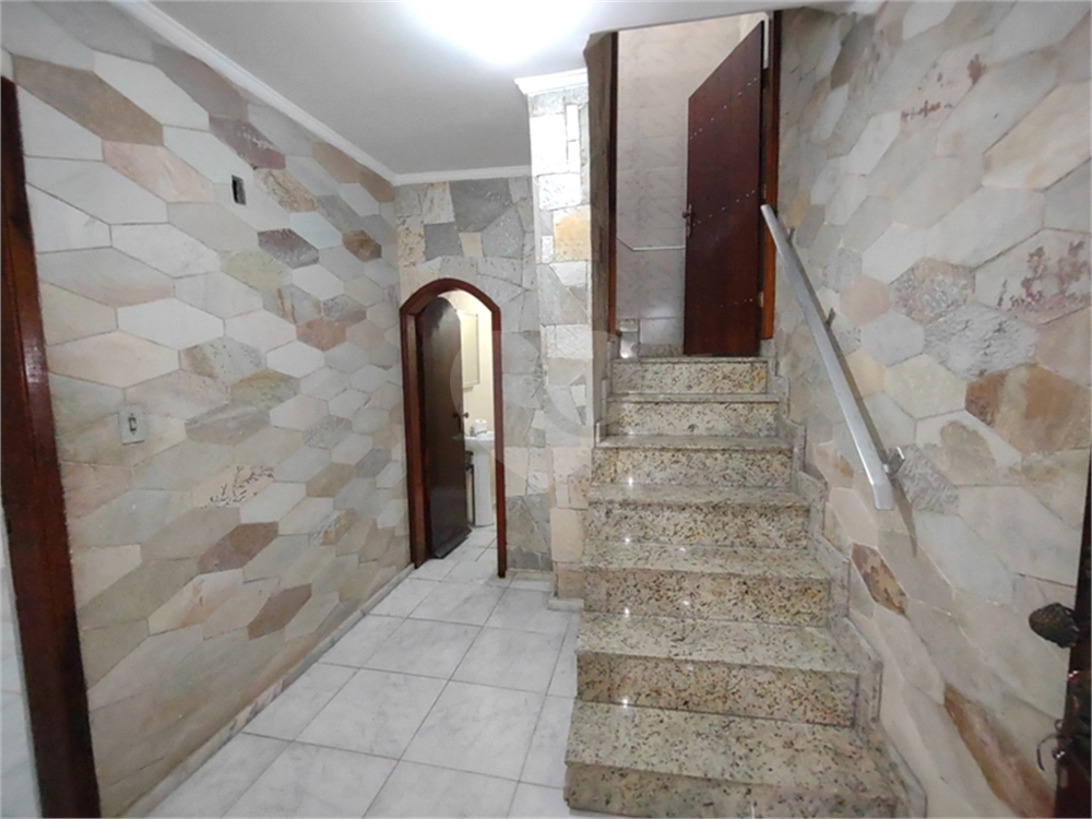 Sobrado à venda e aluguel, 210m² - Foto 1