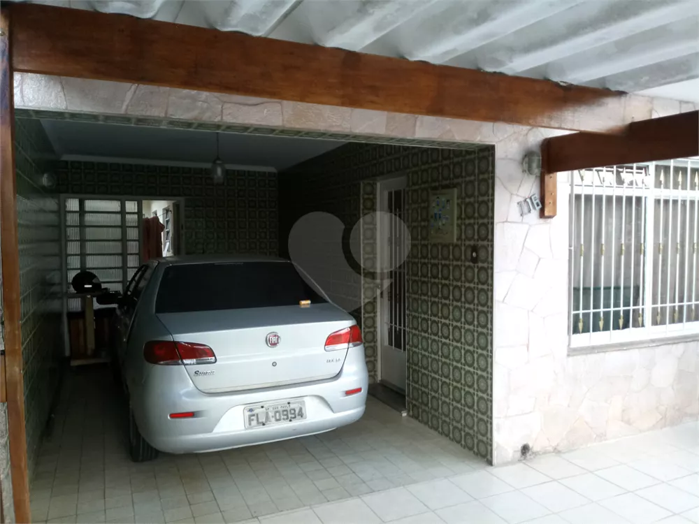 Casa à venda com 2 quartos, 150m² - Foto 2