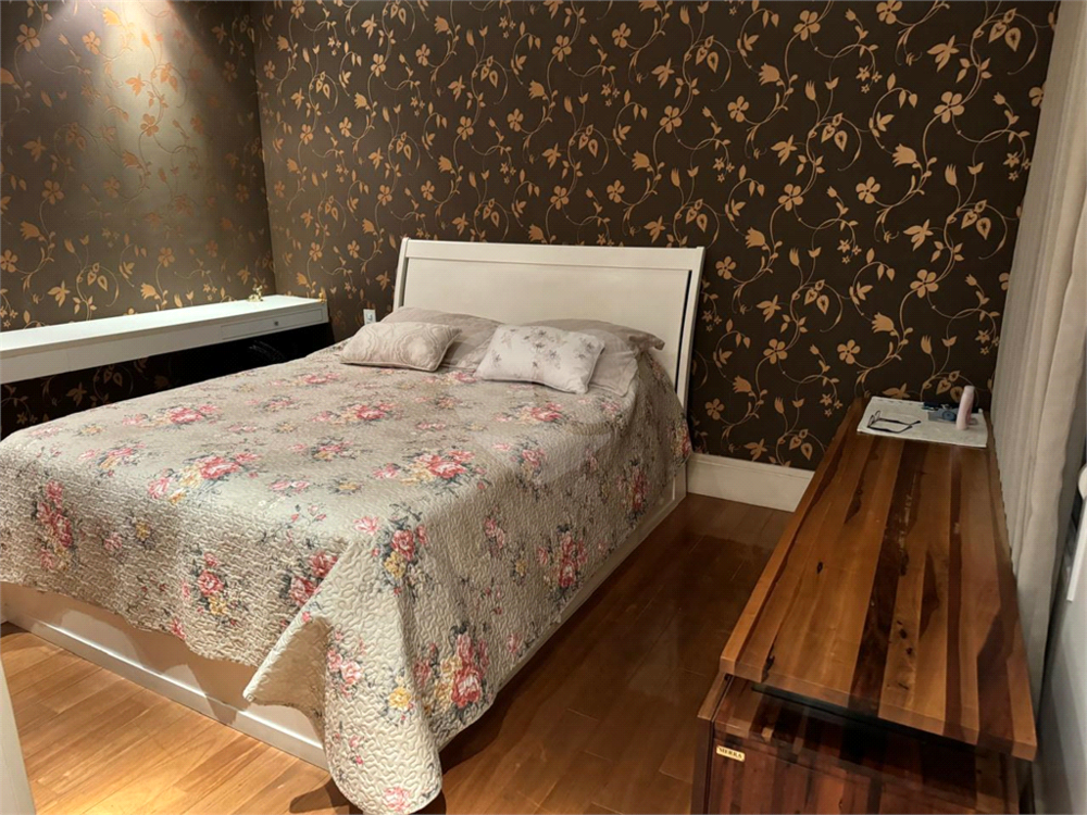 Apartamento à venda com 3 quartos, 200m² - Foto 18