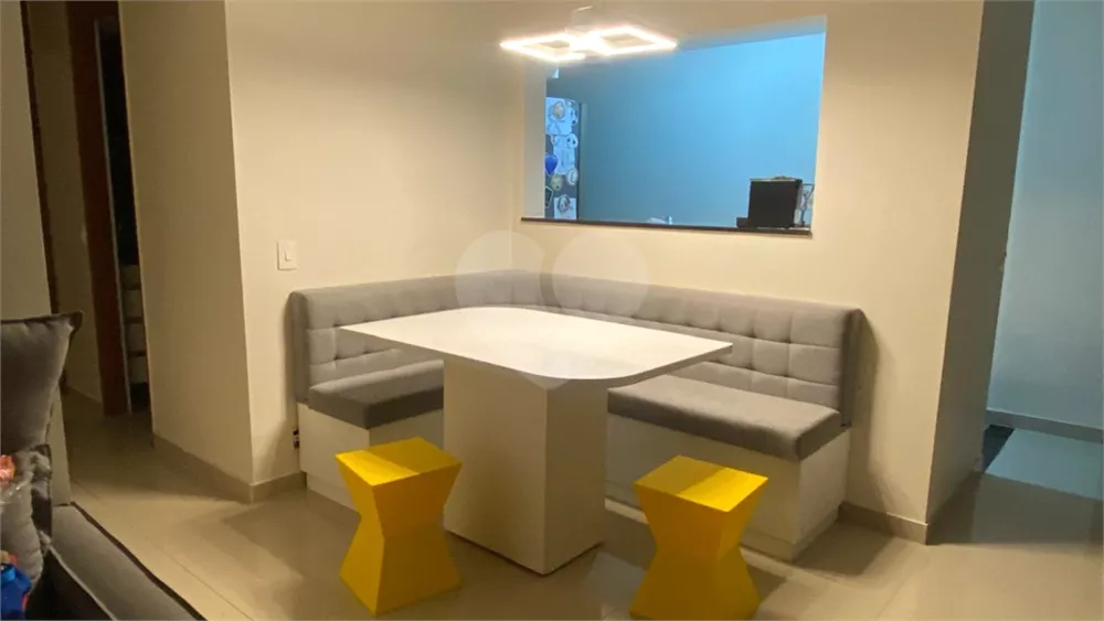 Apartamento à venda com 2 quartos, 55m² - Foto 1