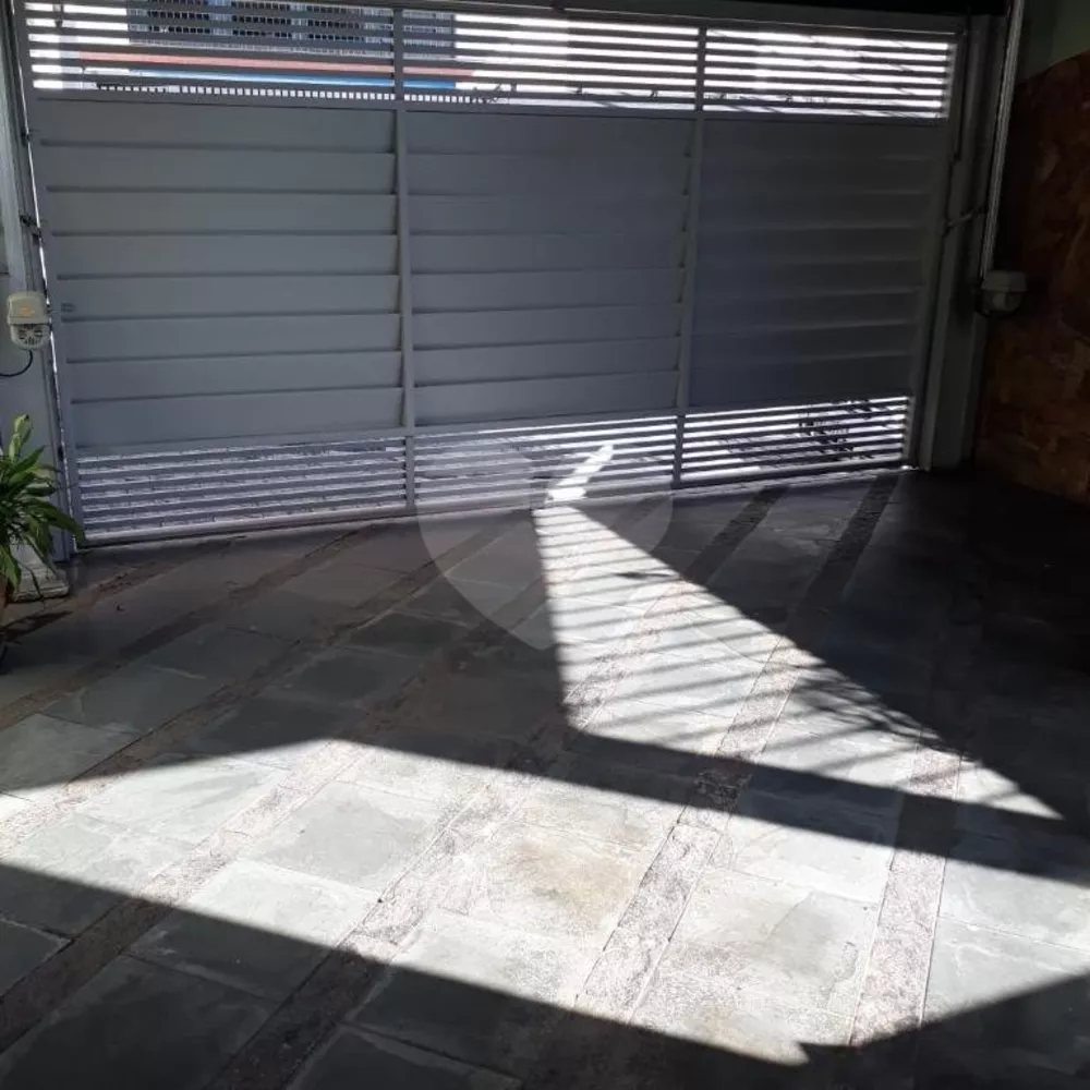 Sobrado à venda com 3 quartos, 250m² - Foto 4