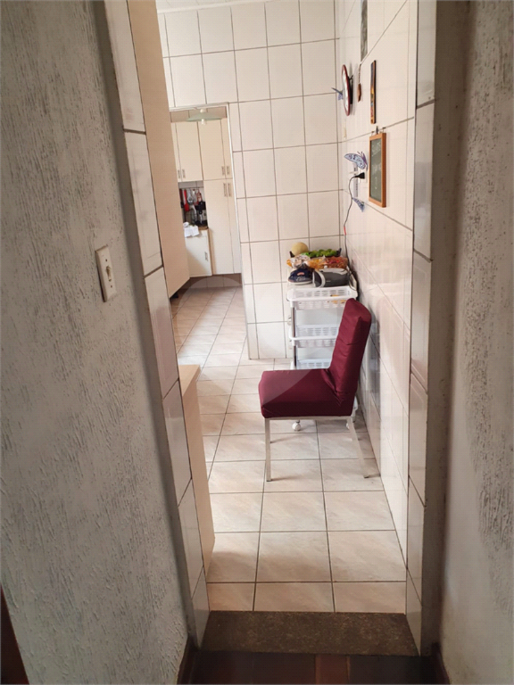 Casa à venda com 4 quartos, 160m² - Foto 1