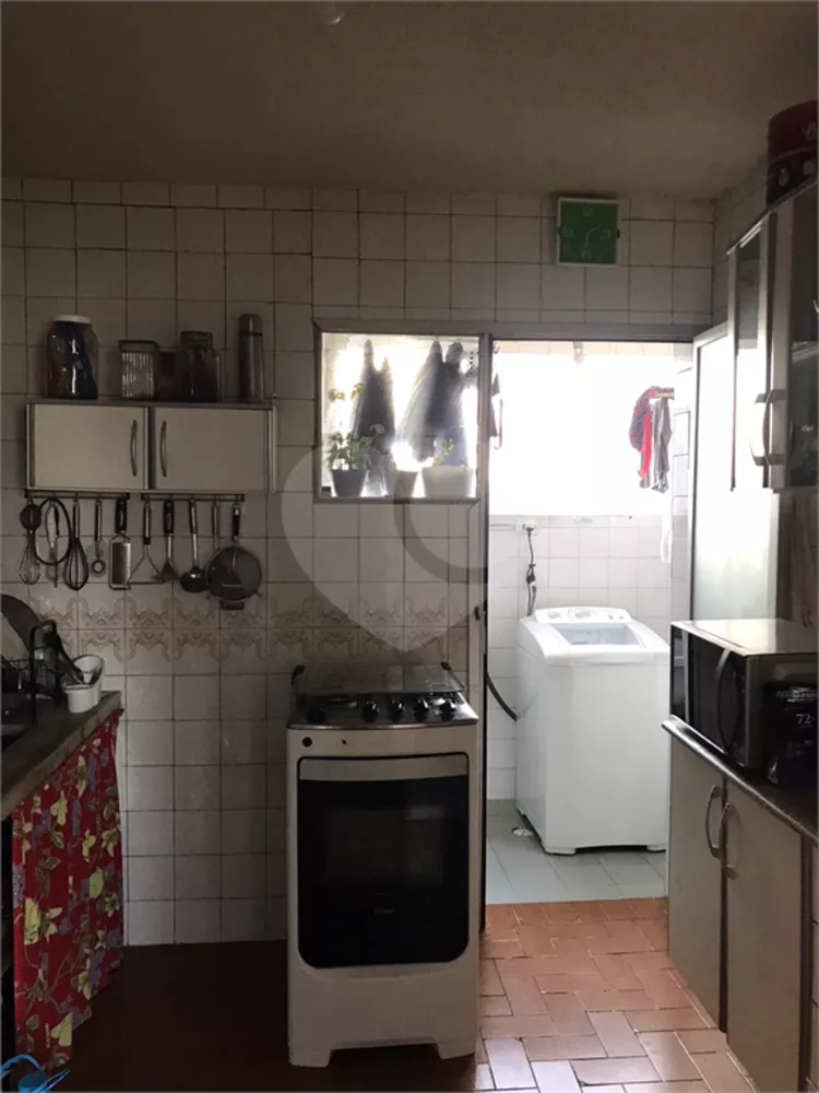 Apartamento à venda com 2 quartos, 61m² - Foto 2