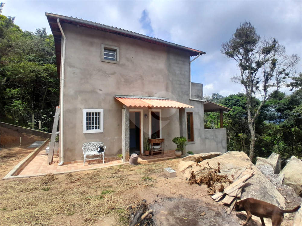 Sobrado, 3 quartos, 222 m² - Foto 2
