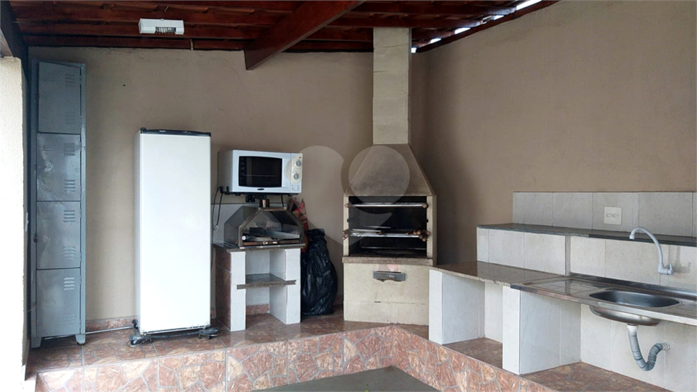 Apartamento à venda com 2 quartos, 62m² - Foto 12