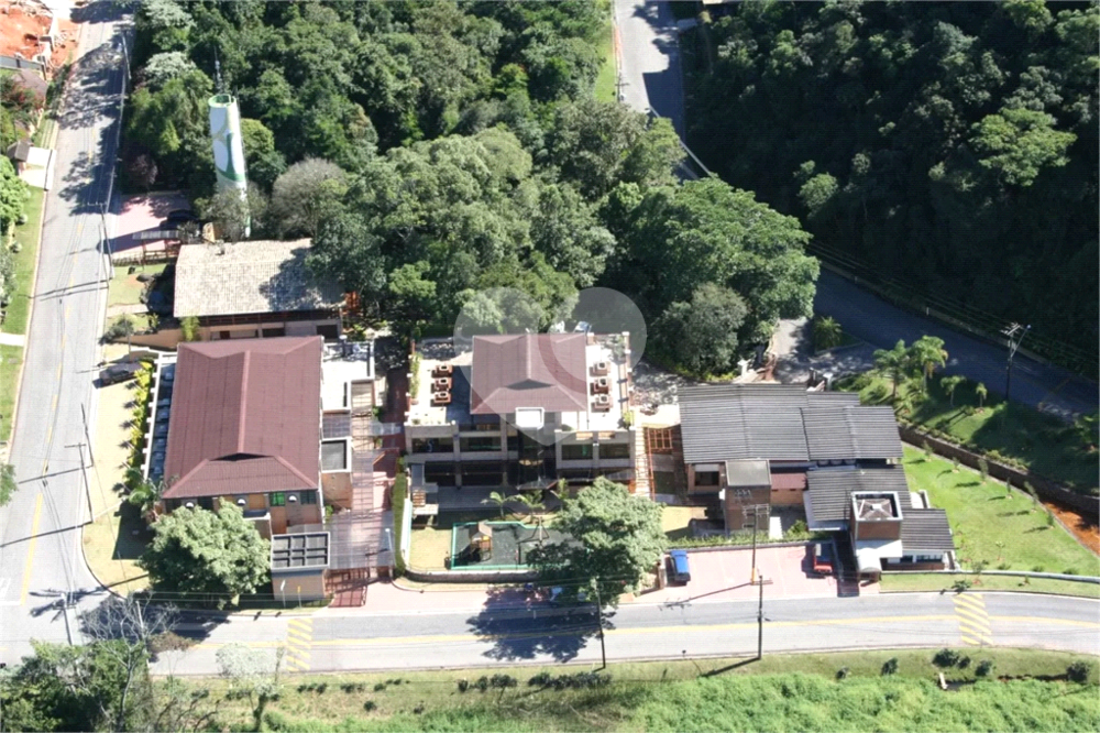 Casa de Condomínio à venda, 550m² - Foto 3
