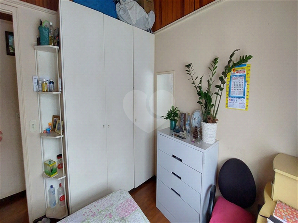 Casa à venda com 3 quartos, 354m² - Foto 1
