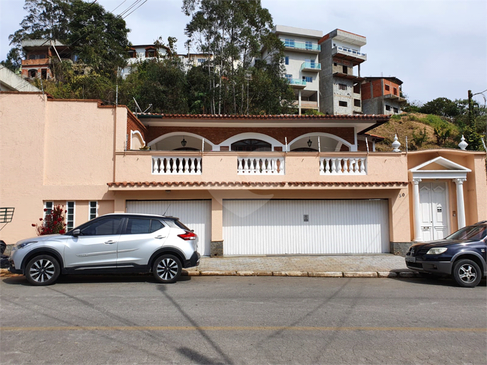 Casa à venda com 3 quartos, 505m² - Foto 1