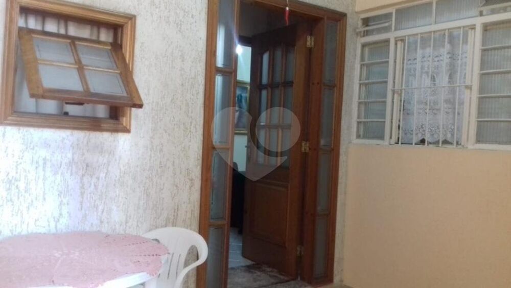 Casa à venda com 5 quartos, 191m² - Foto 2