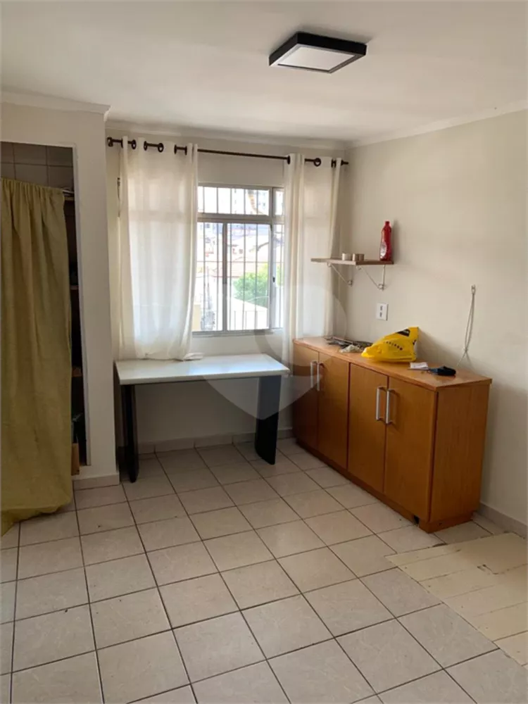 Casa à venda com 4 quartos, 200m² - Foto 4