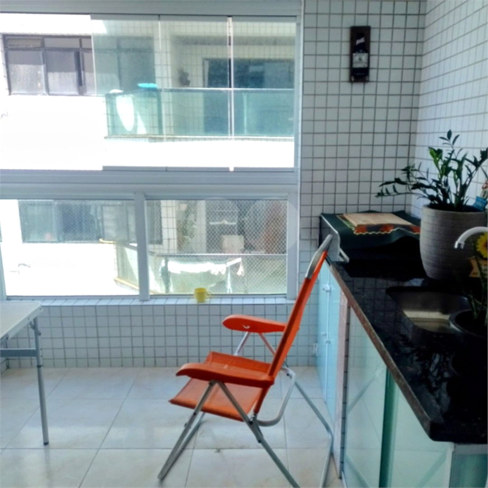 Apartamento à venda com 2 quartos, 74m² - Foto 1
