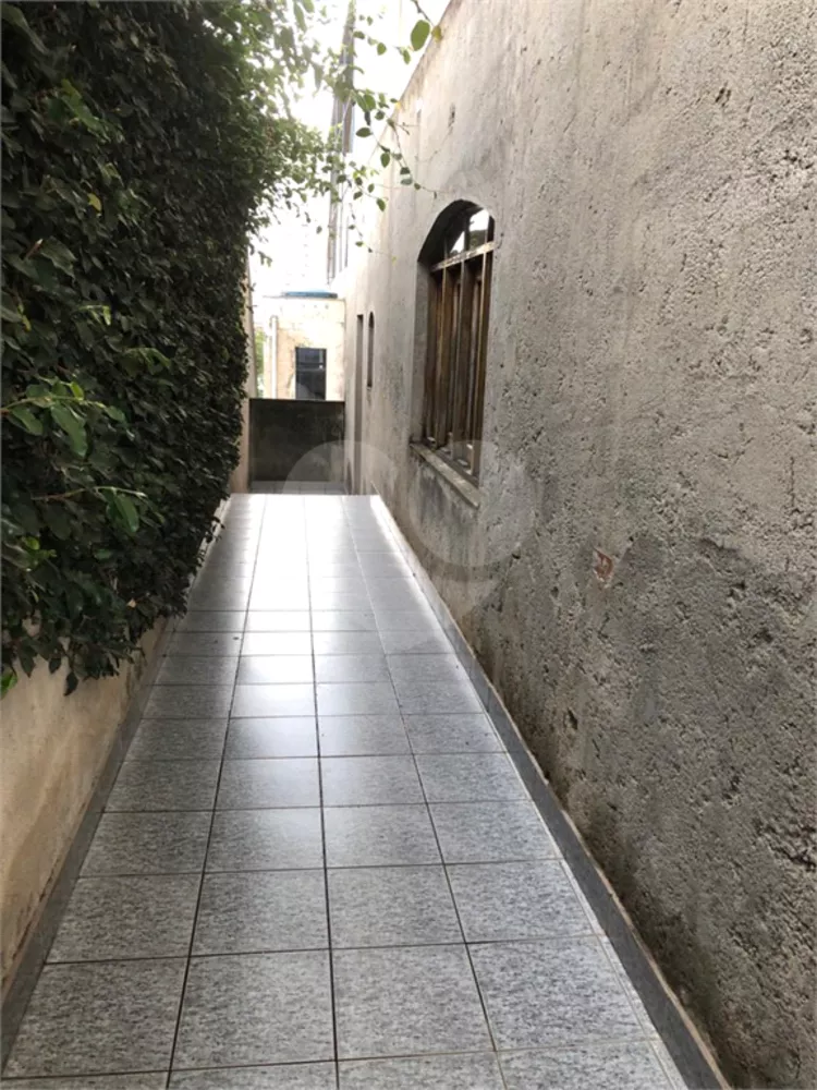 Sobrado à venda com 5 quartos, 200m² - Foto 2