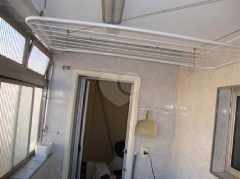Apartamento à venda com 2 quartos, 60m² - Foto 28