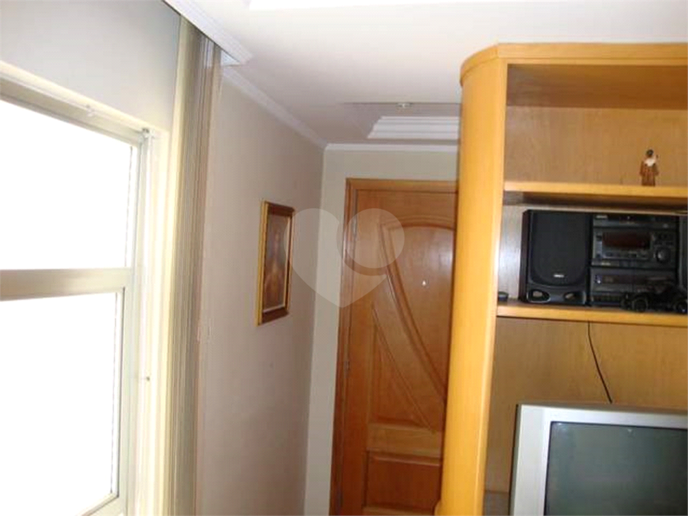 Apartamento à venda com 2 quartos, 60m² - Foto 17