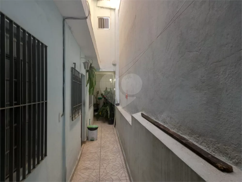 Sobrado à venda com 4 quartos, 200m² - Foto 3