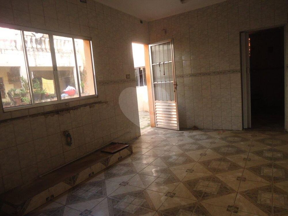 Casa, 1 quarto, 243 m² - Foto 9