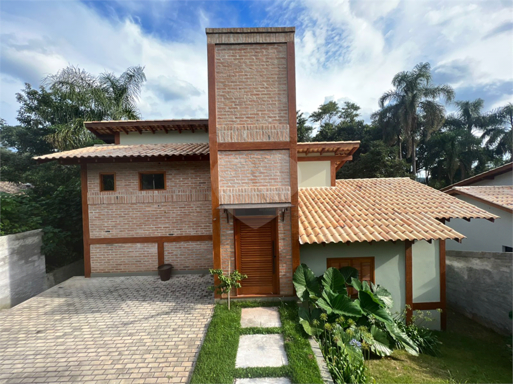 Sobrado, 3 quartos, 230 m² - Foto 1