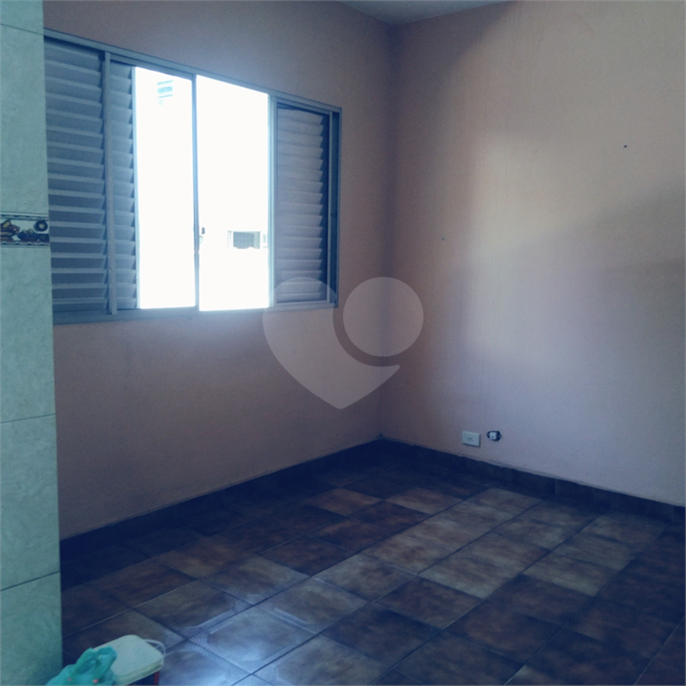 Terreno à venda com 2 quartos, 572m² - Foto 2