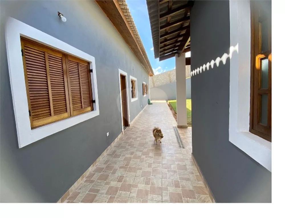 Chácara, 3 quartos, 2100 m² - Foto 1