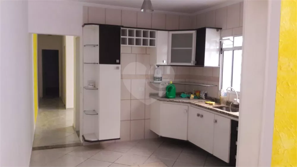 Casa à venda com 3 quartos, 106m² - Foto 1