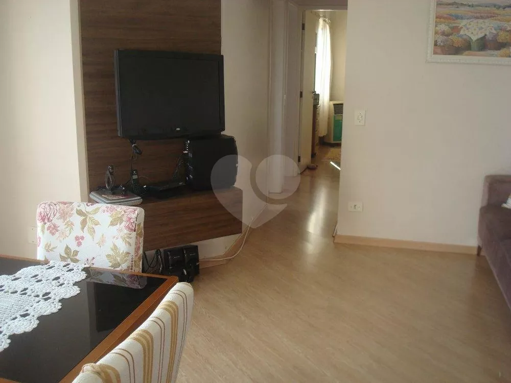 Apartamento à venda com 3 quartos, 70m² - Foto 1