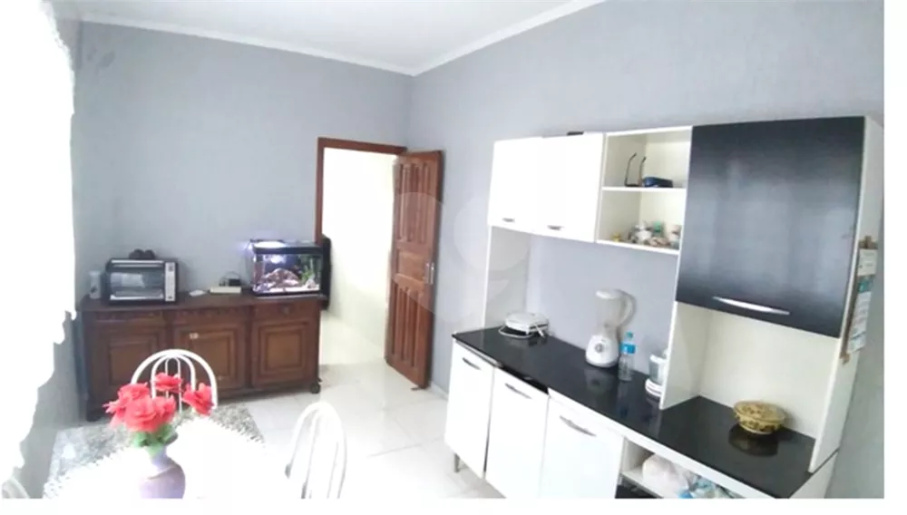 Casa à venda com 3 quartos, 150m² - Foto 3