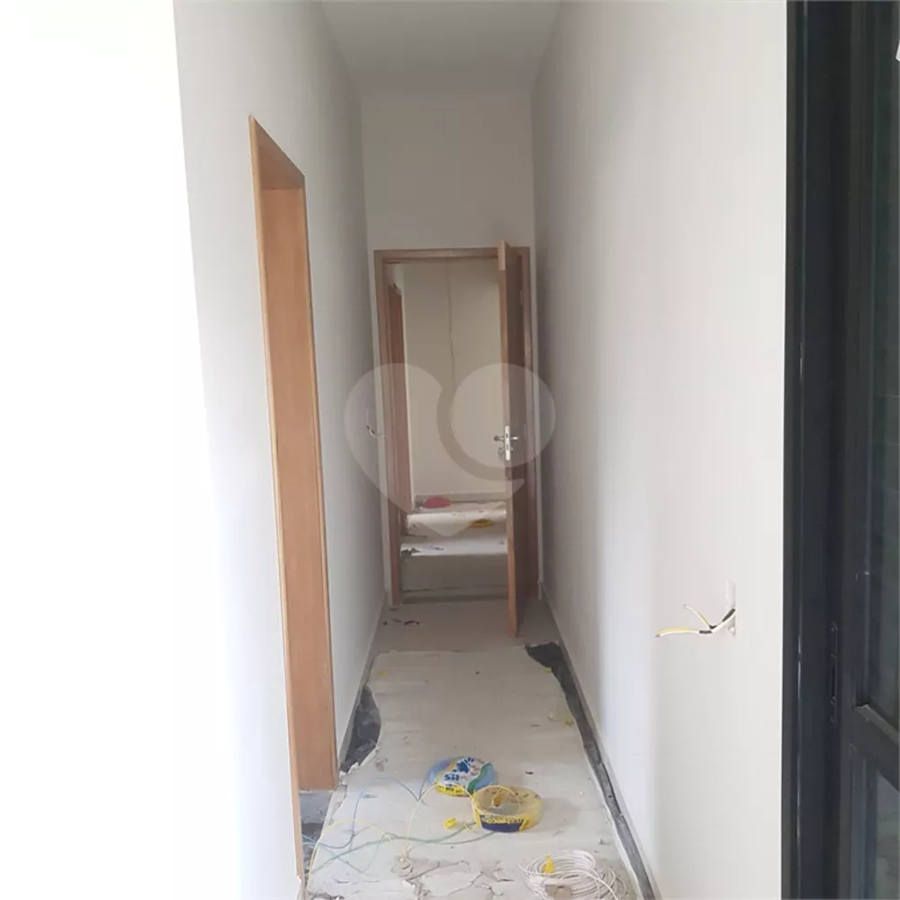 Casa de Condomínio à venda com 3 quartos, 300m² - Foto 3