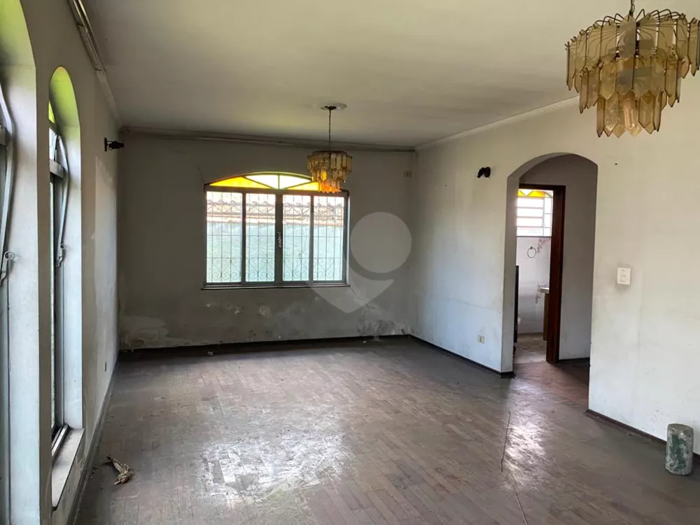 Casa à venda com 2 quartos, 180m² - Foto 3