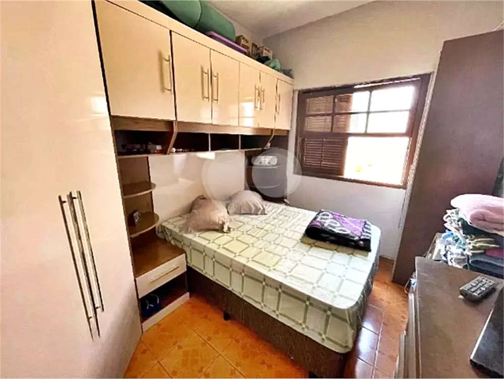 Casa à venda com 4 quartos, 220m² - Foto 28