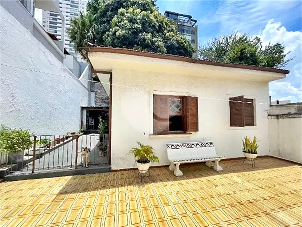 Casa à venda com 4 quartos, 220m² - Foto 8