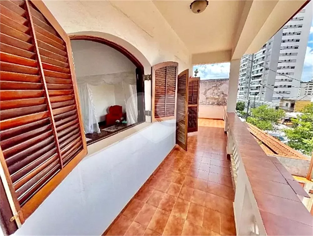 Casa à venda com 4 quartos, 220m² - Foto 24