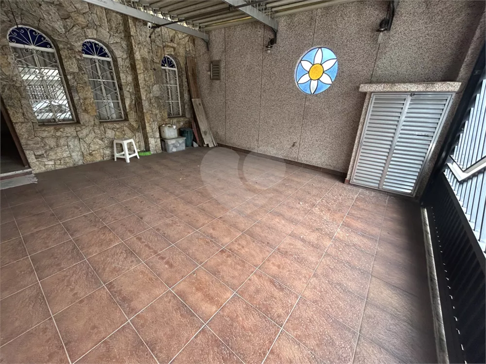 Sobrado à venda com 4 quartos, 168m² - Foto 1