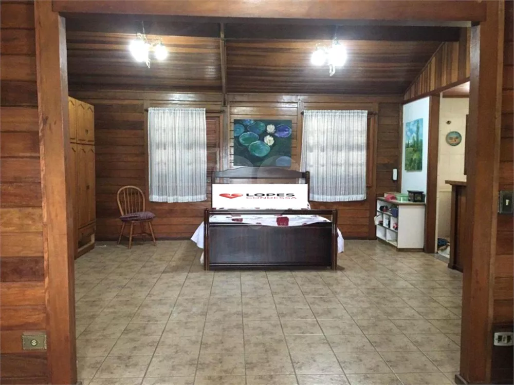 Casa de Condomínio à venda com 4 quartos, 480m² - Foto 2