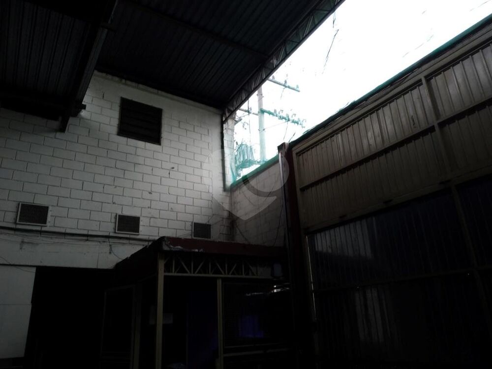 Prédio Inteiro à venda, 2500m² - Foto 2