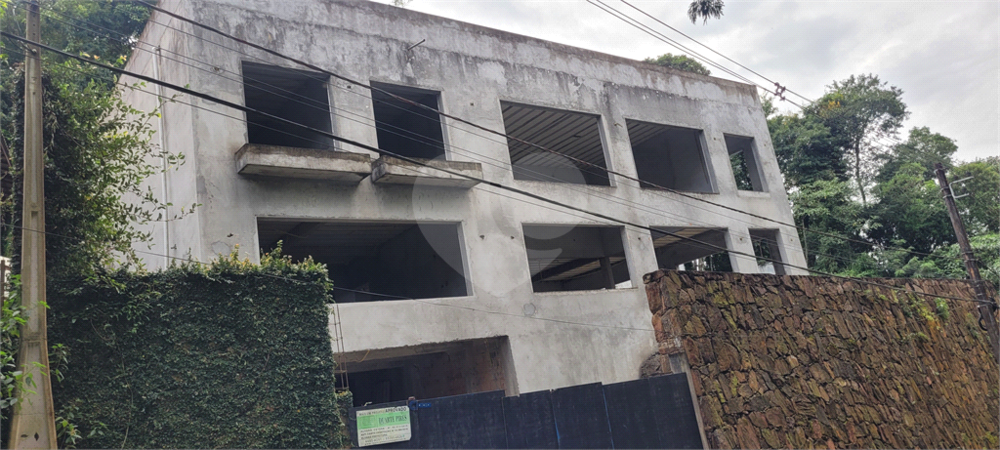 Casa de Condomínio à venda com 3 quartos, 680m² - Foto 3