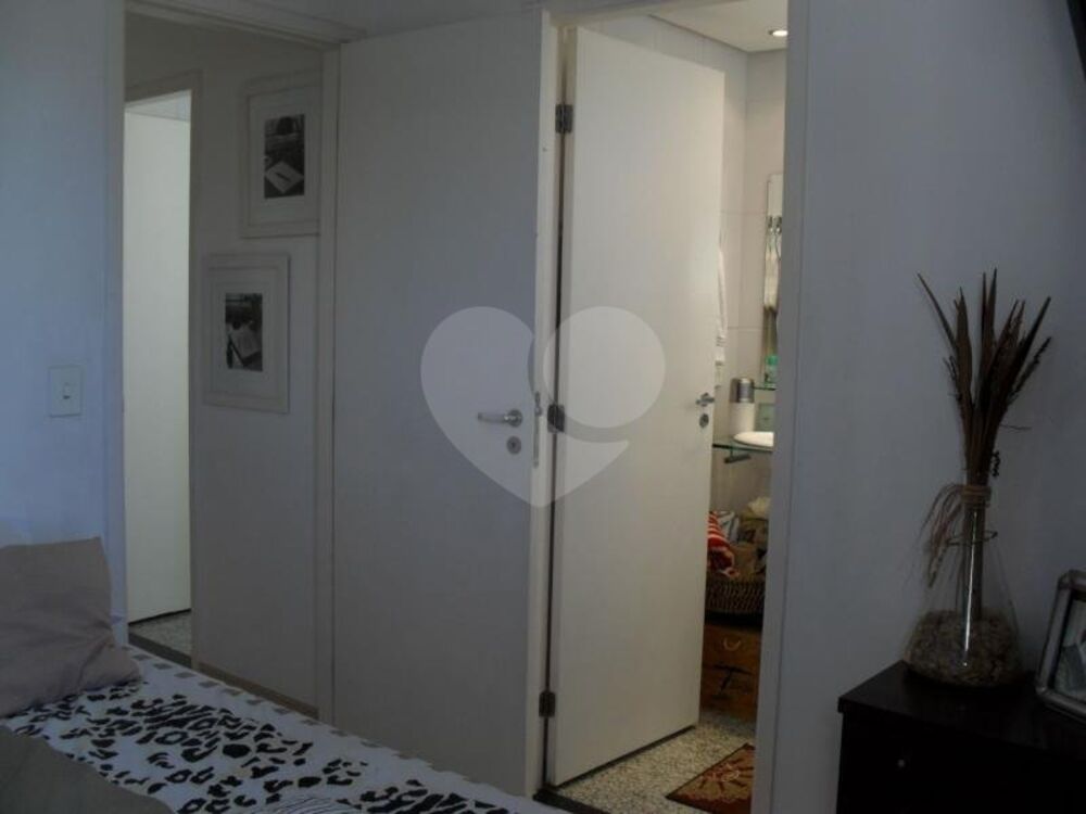 Apartamento à venda com 3 quartos, 75m² - Foto 7