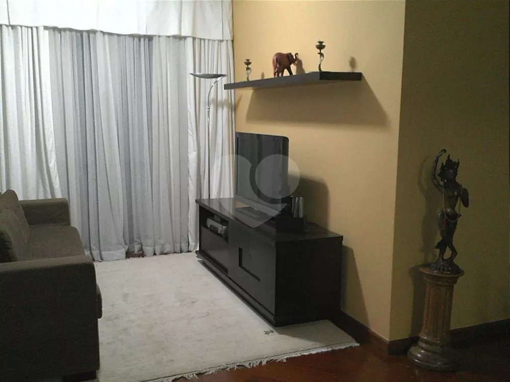 Apartamento à venda com 3 quartos, 105m² - Foto 1