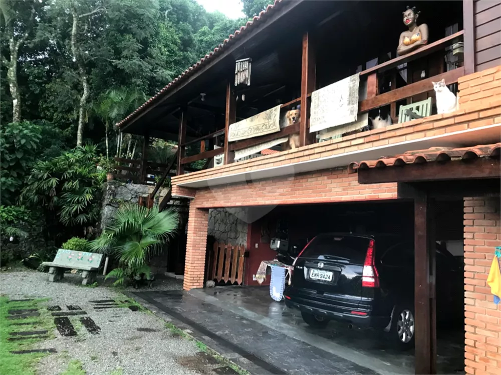 Casa de Condomínio à venda com 3 quartos, 350m² - Foto 2