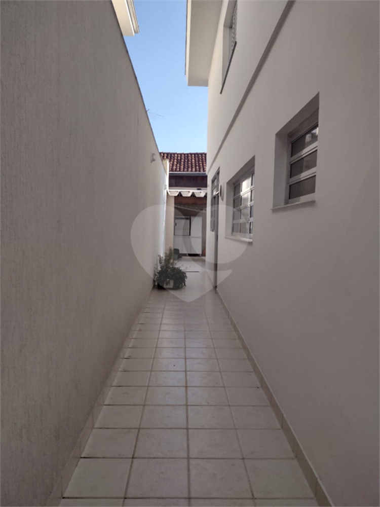 Casa à venda com 3 quartos, 172m² - Foto 16