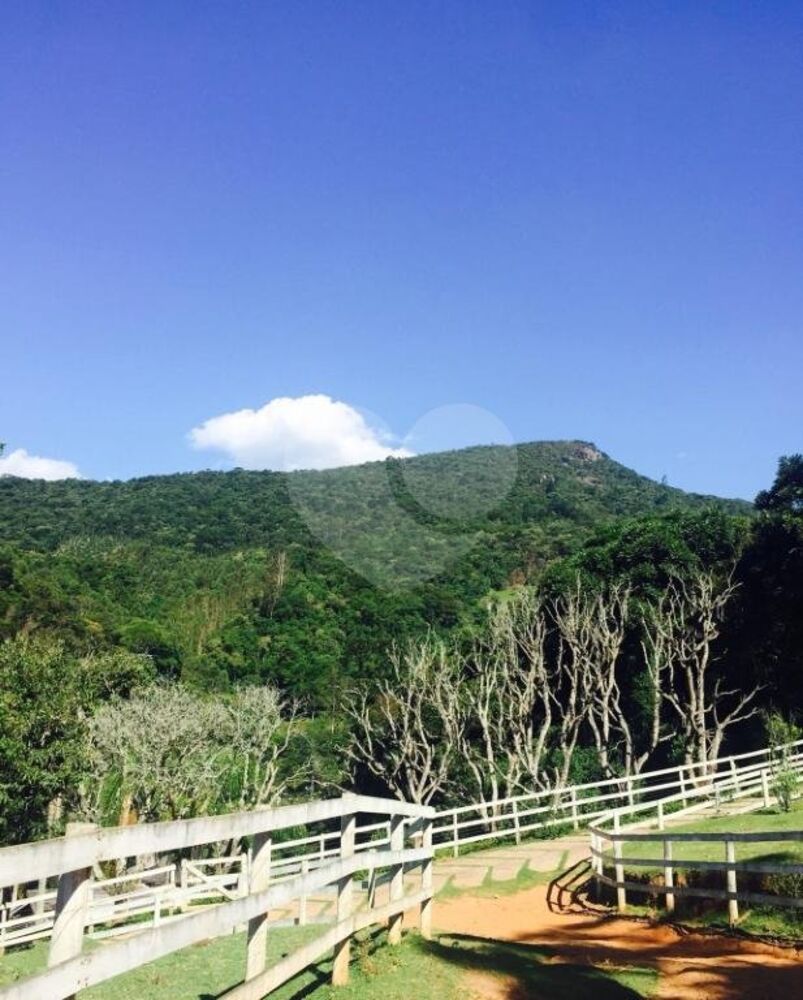 Sítio à venda com 6 quartos, 97000m² - Foto 1