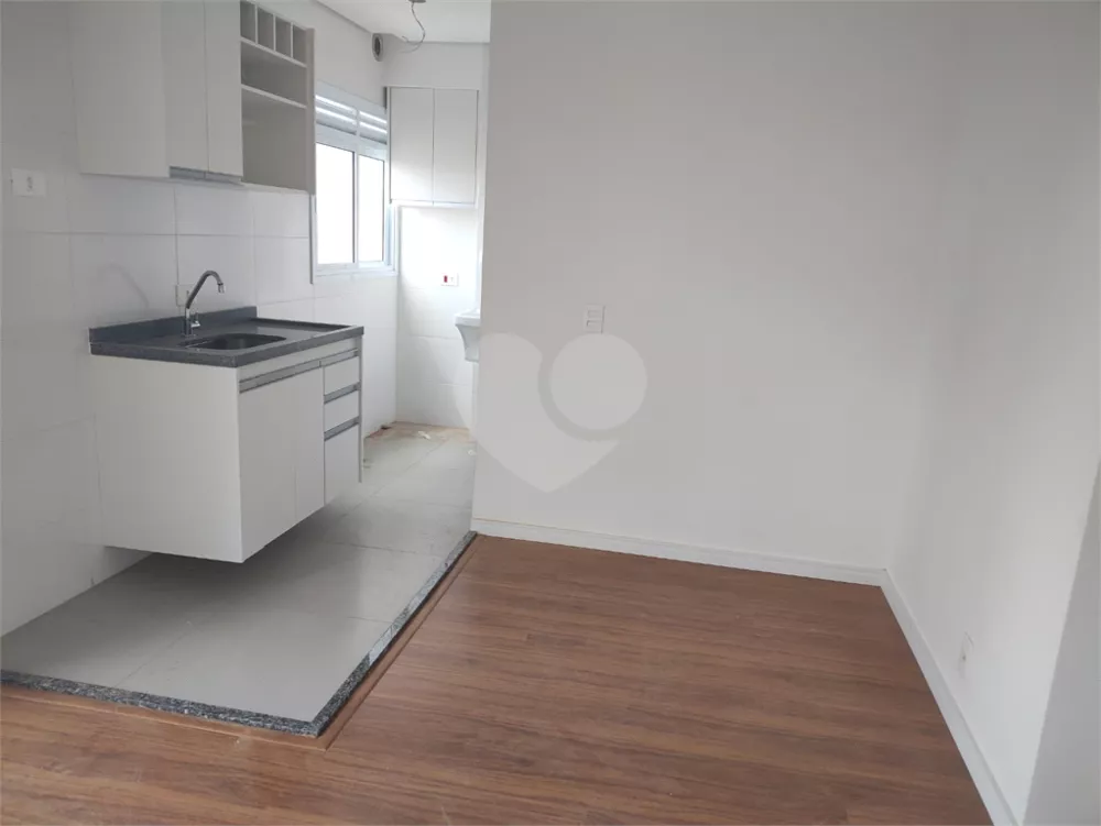 Apartamento à venda com 1 quarto, 30m² - Foto 2