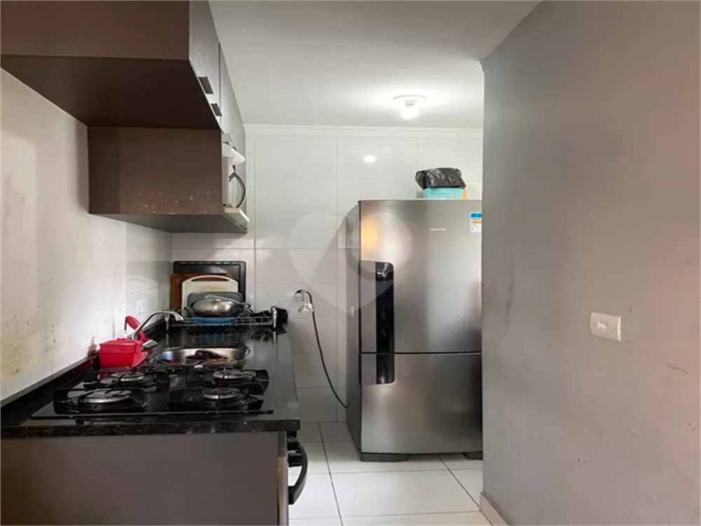 Apartamento à venda com 2 quartos, 39m² - Foto 2