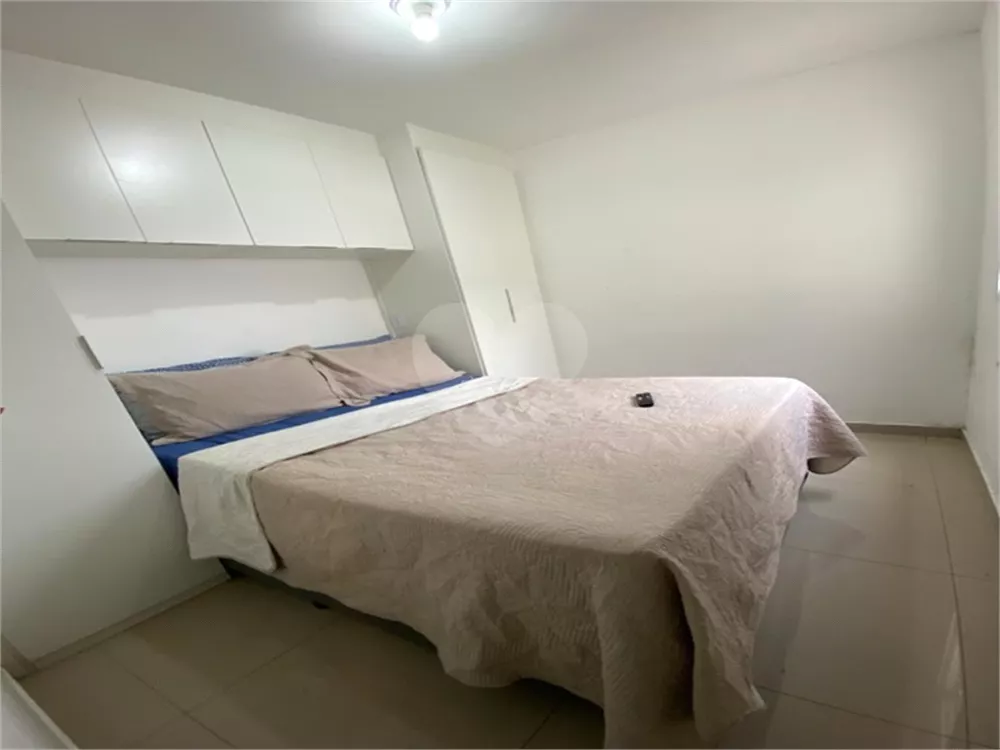 Apartamento à venda com 2 quartos, 39m² - Foto 4