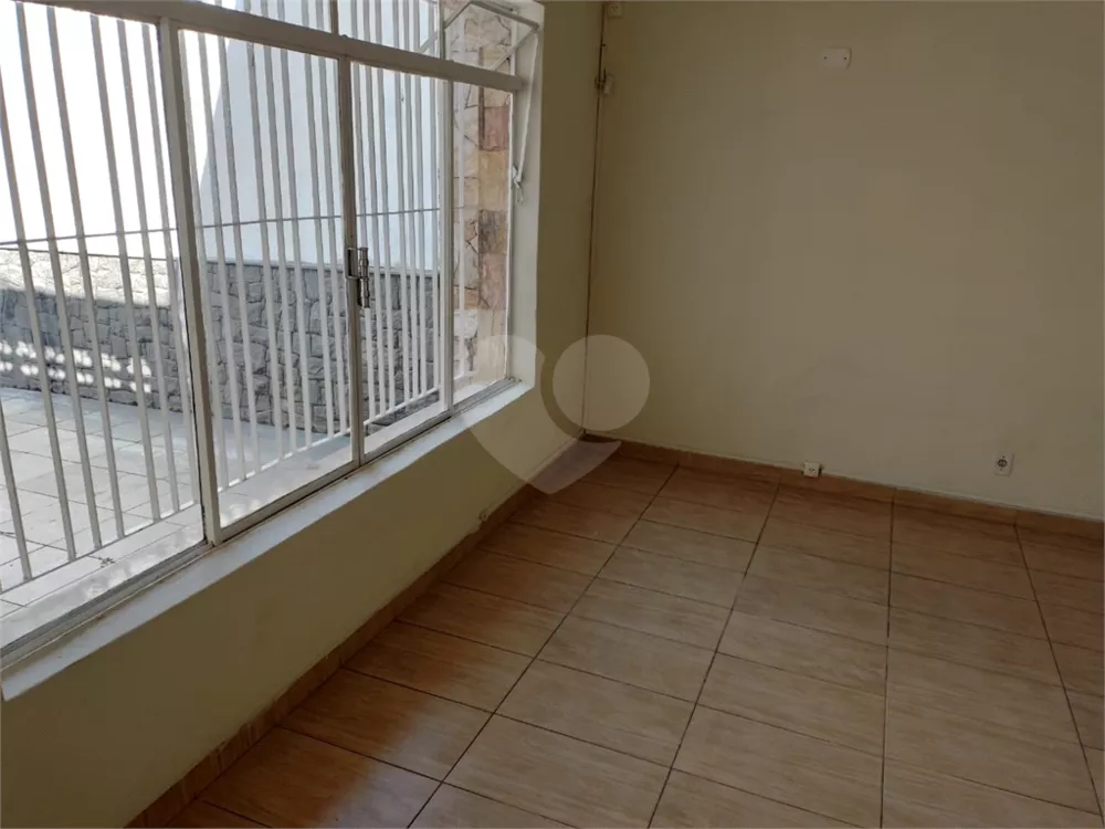 Sobrado à venda e aluguel com 3 quartos, 140m² - Foto 3