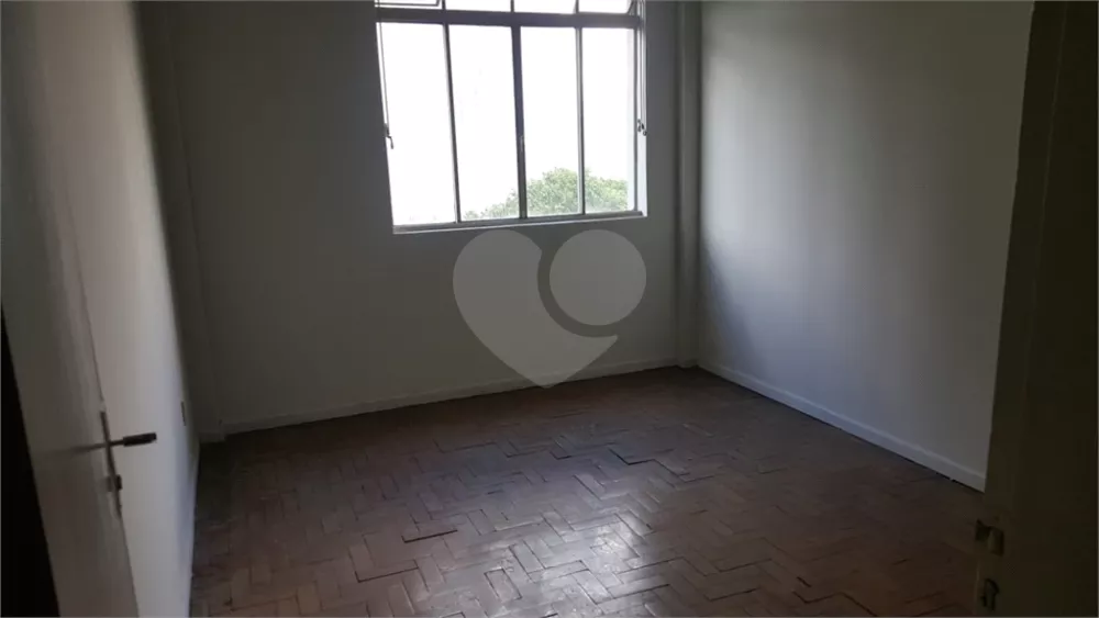 Apartamento à venda com 1 quarto, 48m² - Foto 1