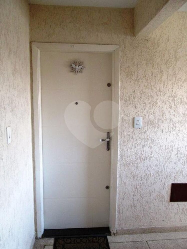 Apartamento à venda com 3 quartos, 75m² - Foto 15