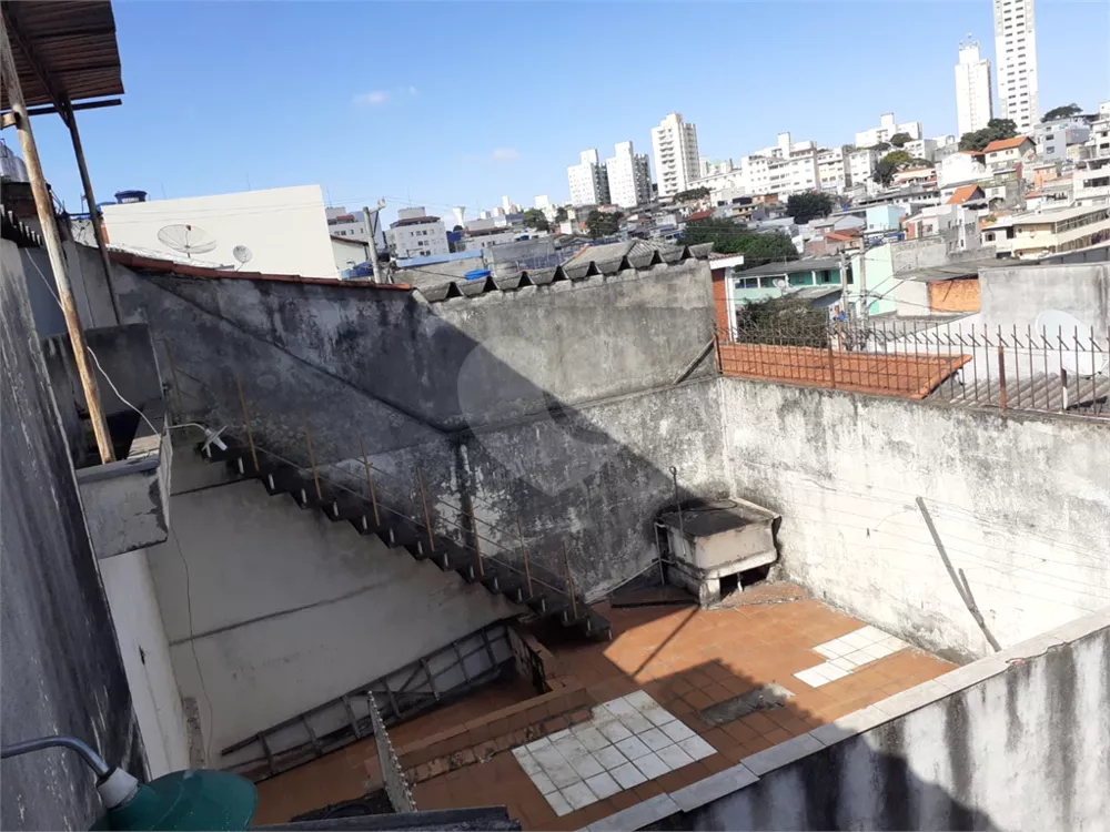 Sobrado à venda com 5 quartos, 200m² - Foto 4