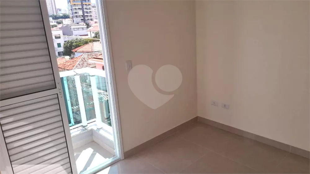 Apartamento à venda com 2 quartos, 42m² - Foto 2