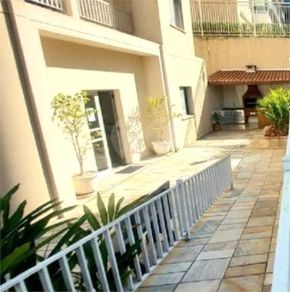 Apartamento à venda com 2 quartos, 62m² - Foto 3